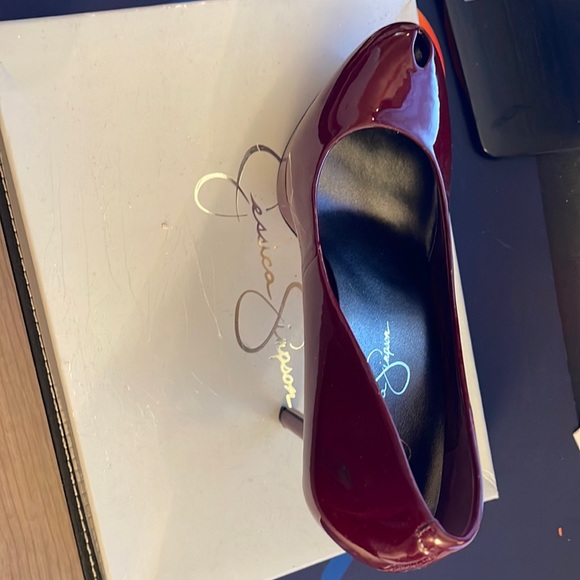 Jessica Simpson Stiletto Heels - Picture 1 of 4